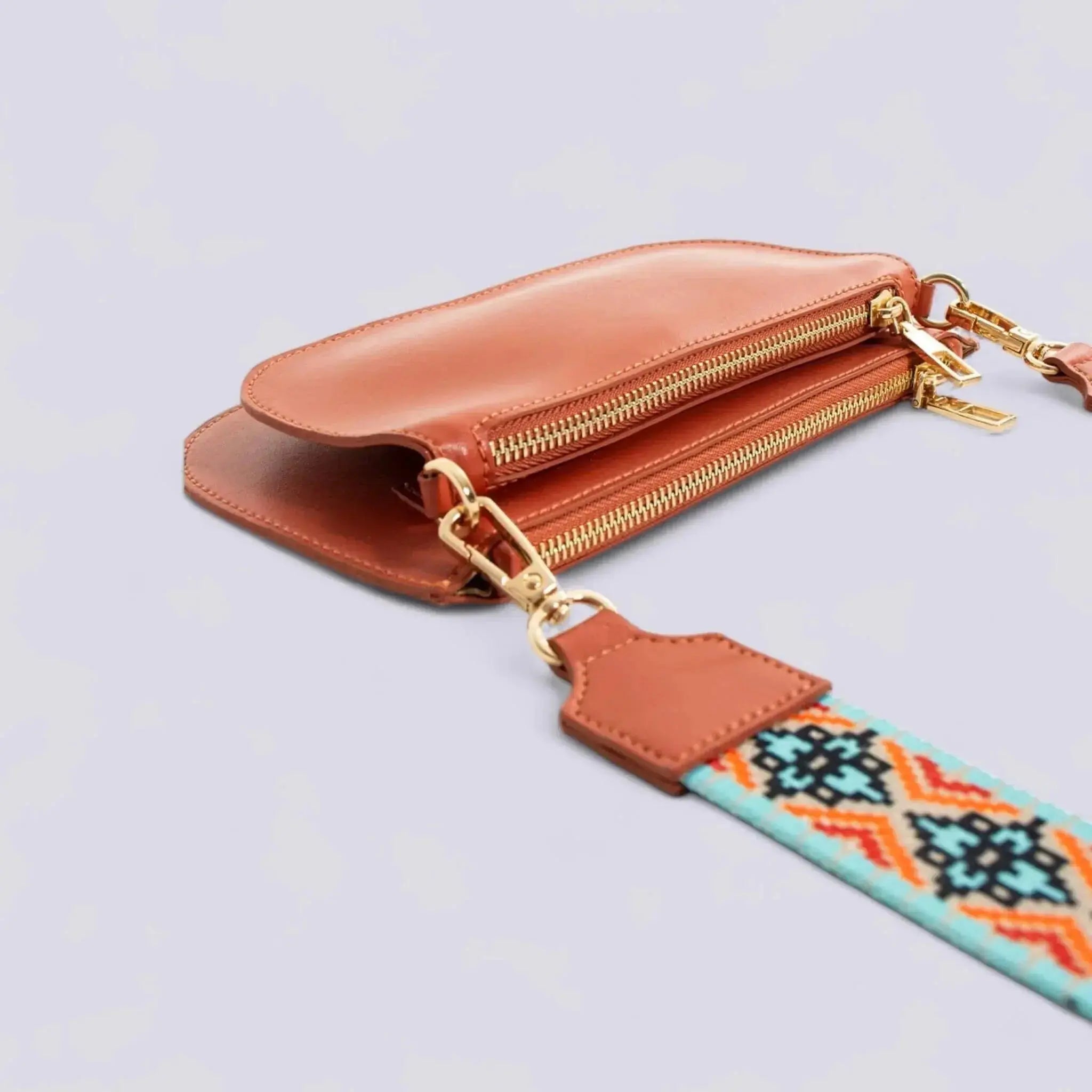 Vegan Turuncu Renkli Elma Derisi Çanta - Apple Leather Sürdürülebilir